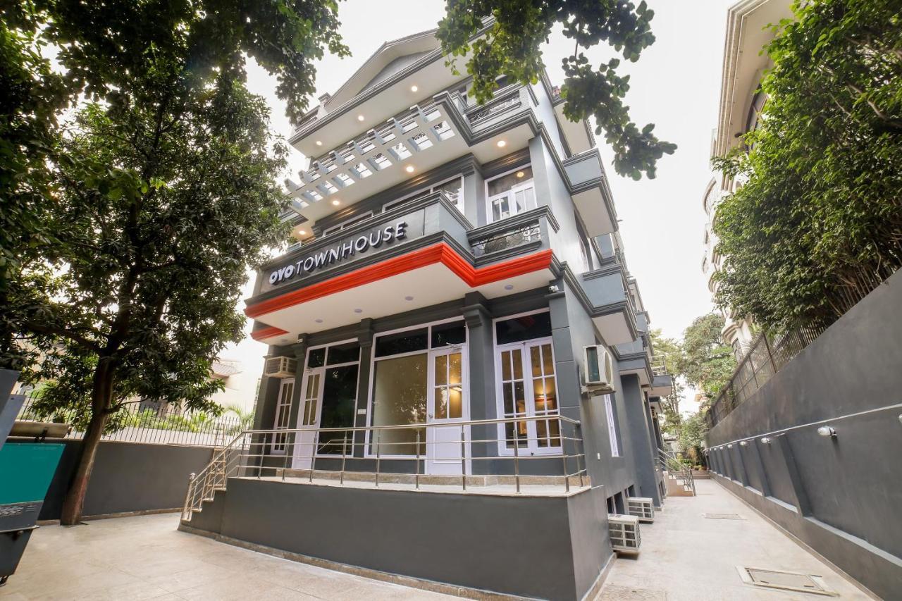 Townhouse 330 Dlf Phase-2 Near Leisure Valley Park Gurgaon Exterior photo
